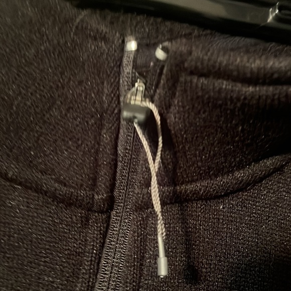 Eddie Bauer pullover - Picture 3 of 7